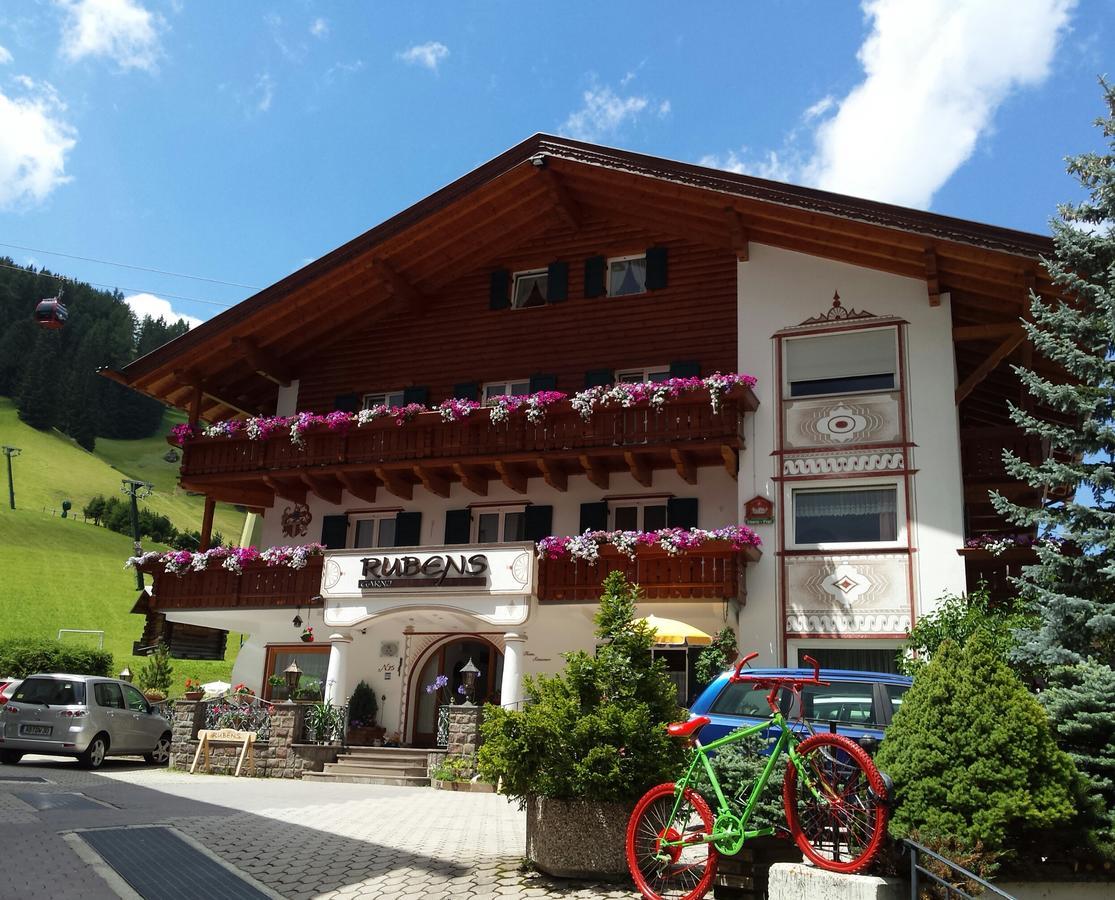 Garni Rubens B&B Selva di Val Gardena Exterior foto